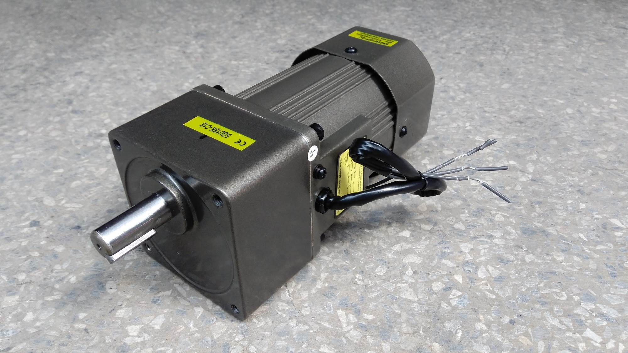 5IK60W-S2F+5GU15K-C15三相220V微型齿轮减速电机